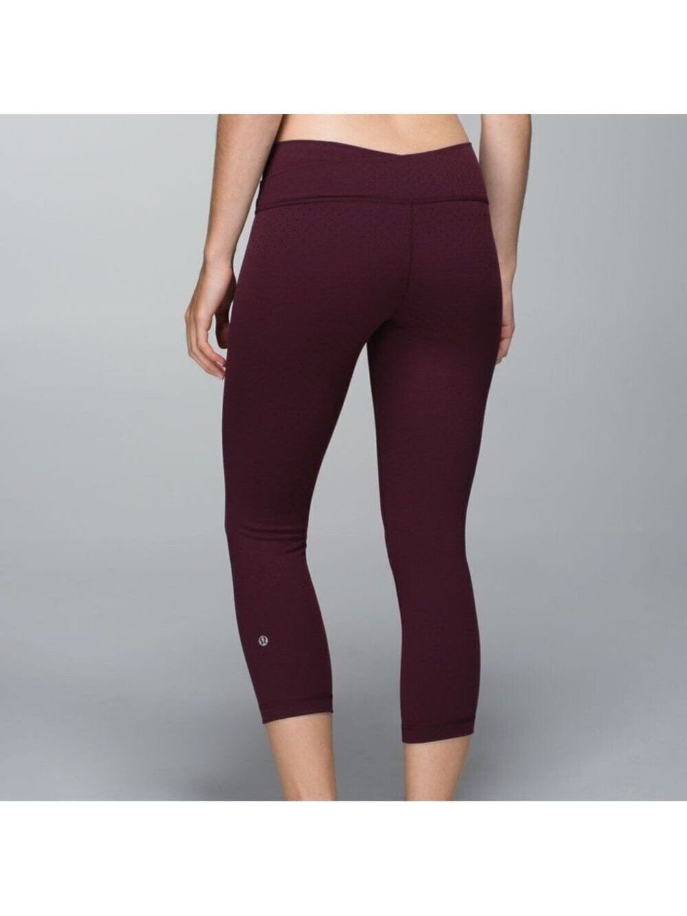 Lululemon Bordeaux Astro Wunder Under Crop II Shine Size 6